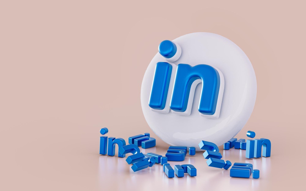 5 LinkedIn Features to Enhance Your Newsletter